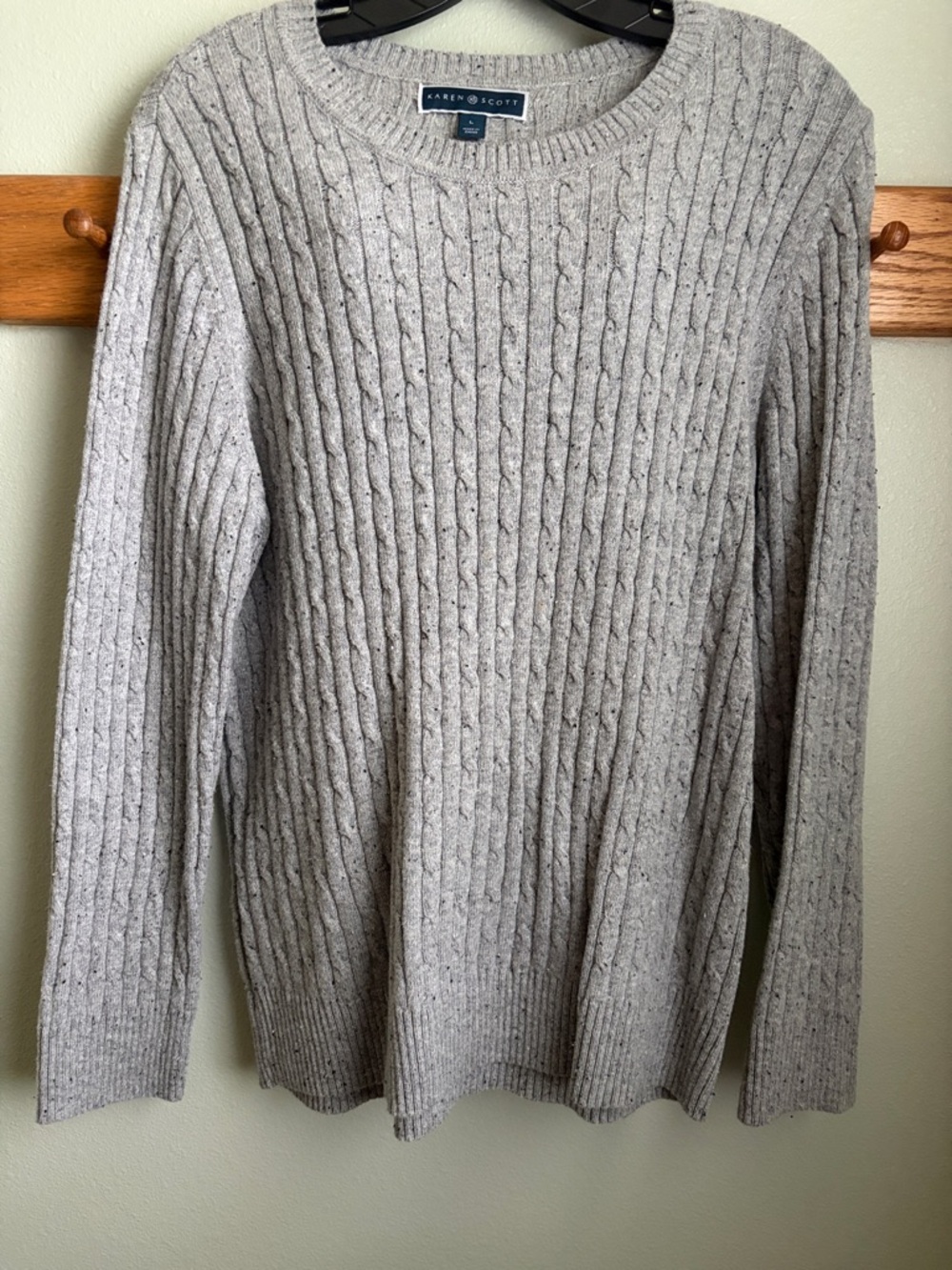 Karen Scott Women’s Light Heather Gray Cable Crewneck Sweater